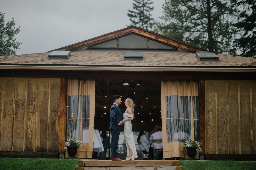 A Picture-Perfect Wedding at Devonian Botanical Garden