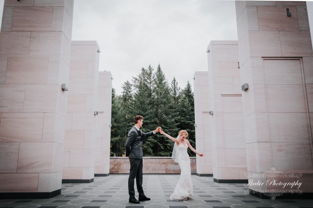 Fall Wedding at Devonian Botanical Garden