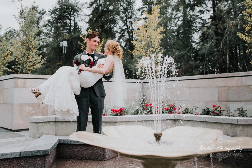 Fall Wedding at Devonian Botanical Garden